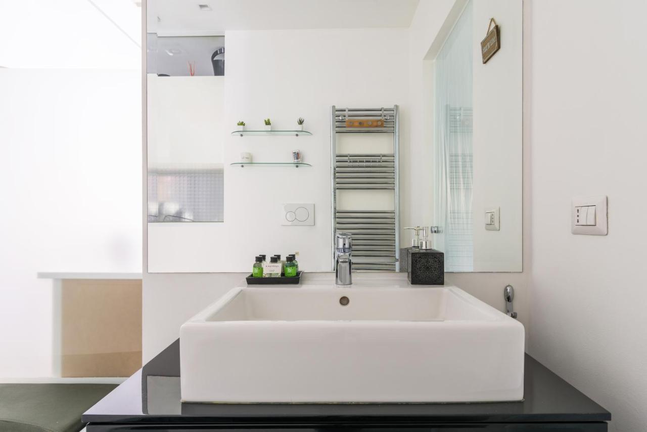 Luxury Modern One Bedroom In Great Location ミラノ エクステリア 写真
